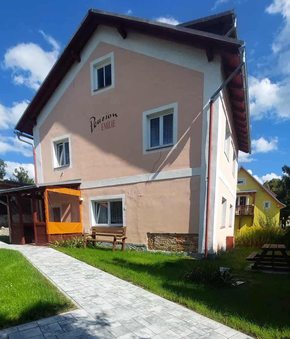 Penzion Emílie – exteriér
